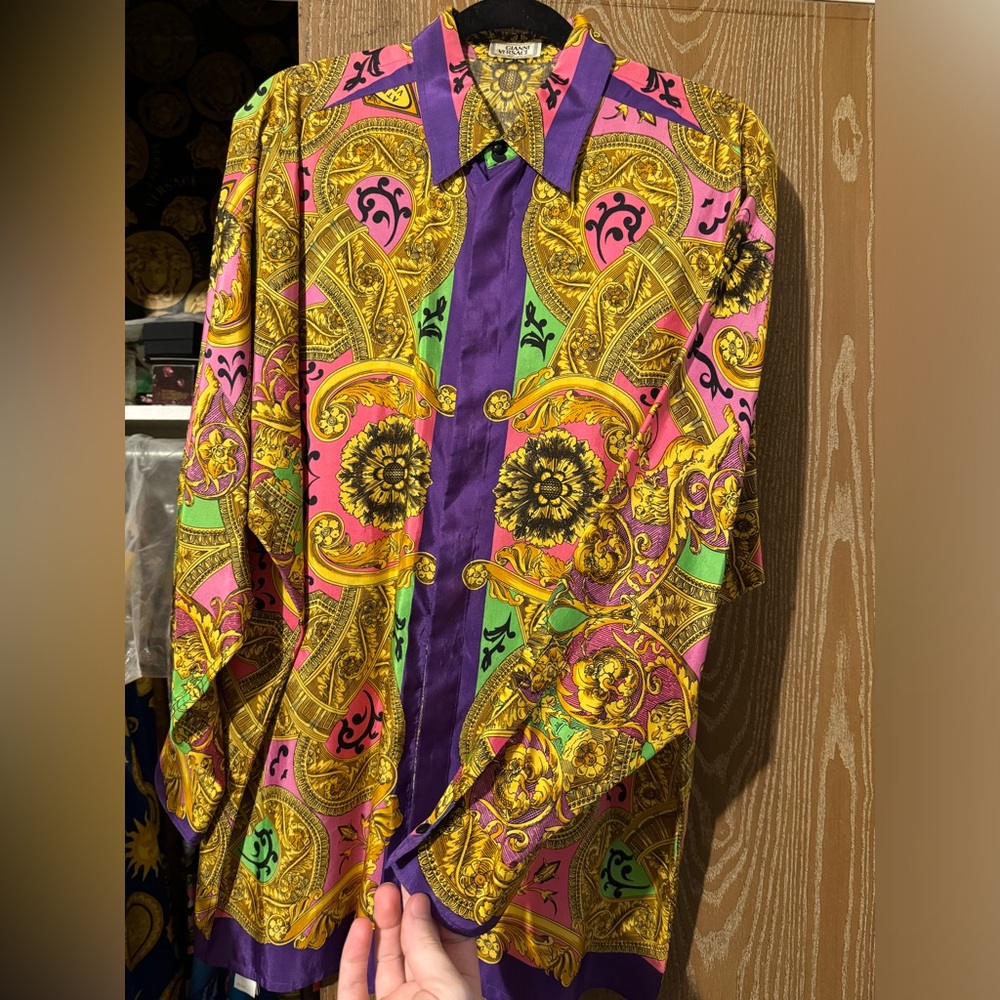 Legendary Gianni Versace 92’ Baroque Cathedral Lion print silk button up shirt